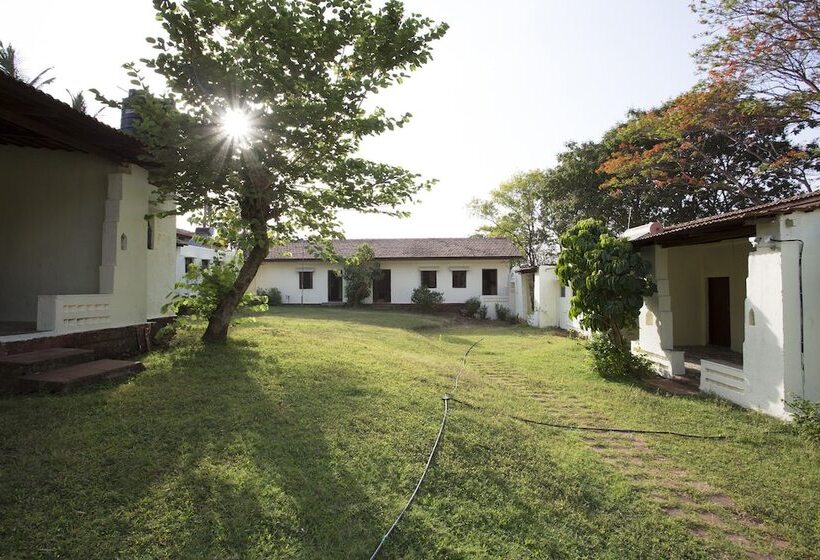 בית מלון כפרי Satya Resort By Oyo Rooms