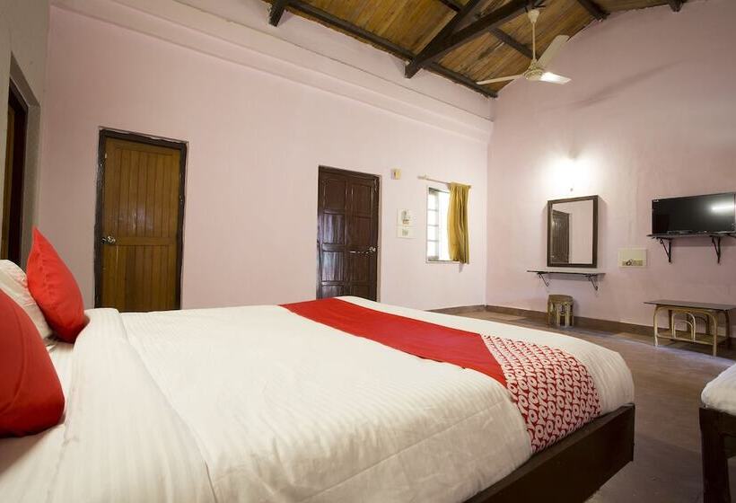 בית מלון כפרי Satya Resort By Oyo Rooms