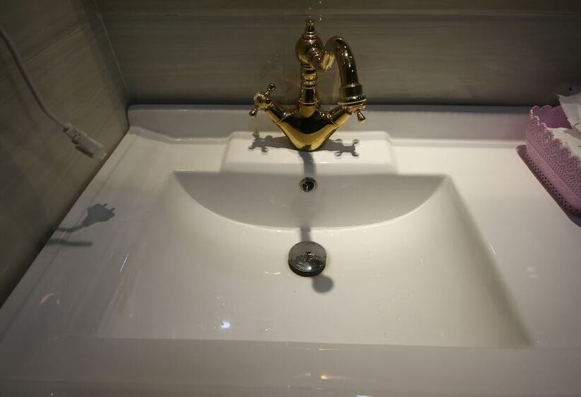 בית מלון כפרי Takhmao Good Health