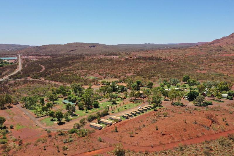 בית מלון כפרי Tom Price Tourist Park