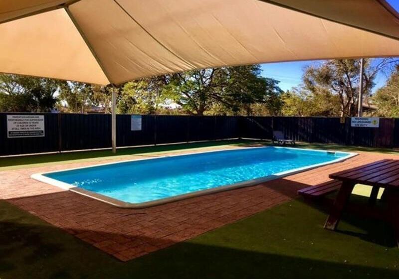 فندق Tom Price Tourist Park