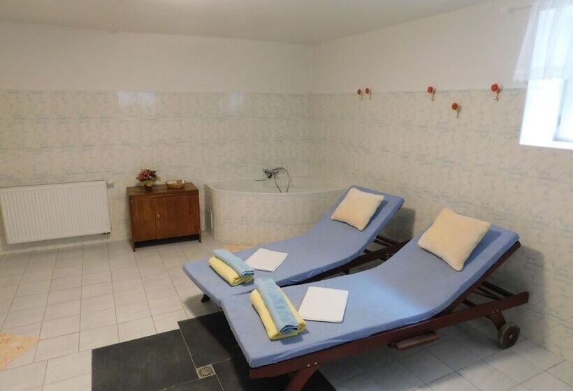 فندق Vila Arnau