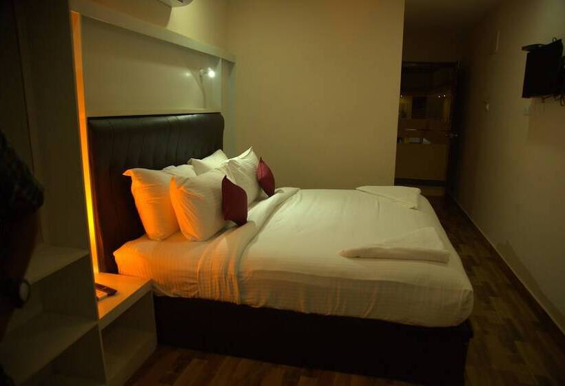 فندق Wayanad Square