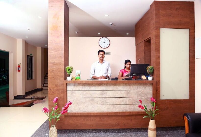 فندق Wayanad Square