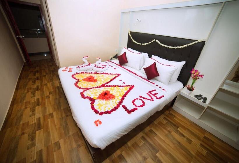 فندق Wayanad Square