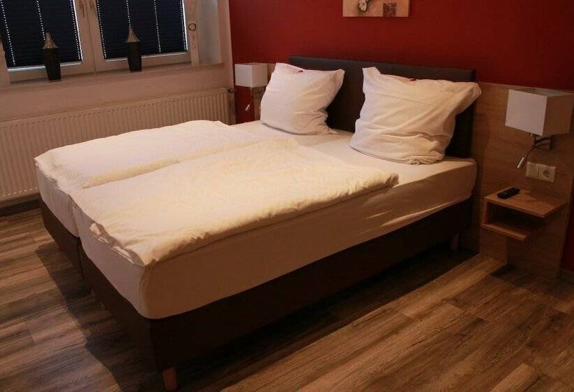 호텔 Zum Heiligen Feld