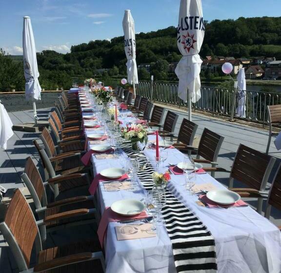 فندق Zur Moselterrasse