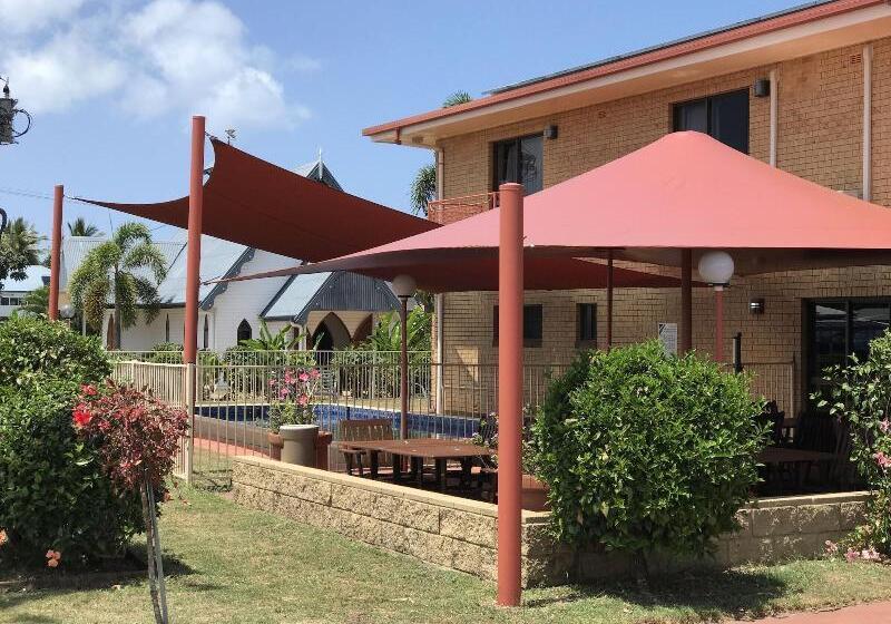 Kurrmine Beach Motel