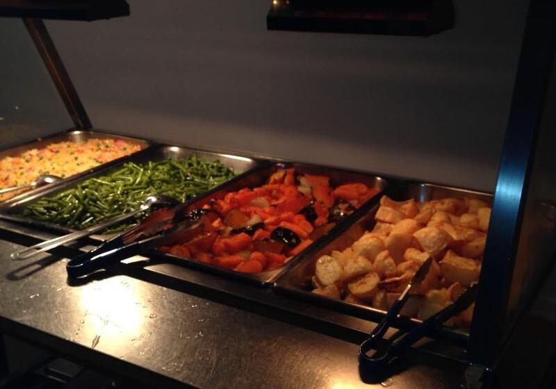 Kurrmine Beach Motel