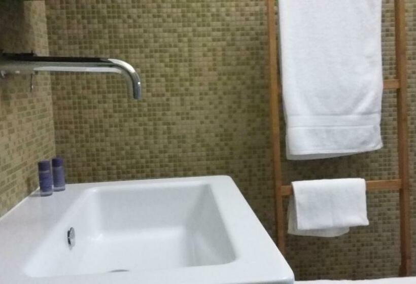 بنسيون Bed & Wine Rocco Zambri