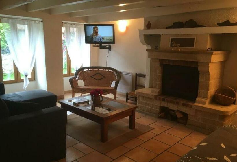 Pensionat Chambres D Hotes Dans Les Gorges De La Sioule