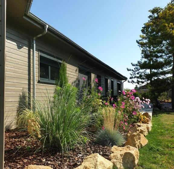 Пансион Cosy Wood House