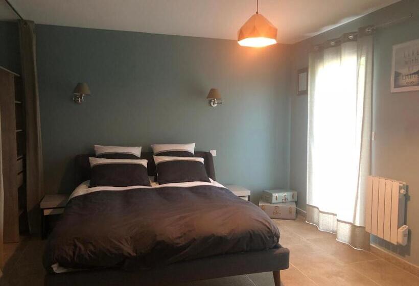 Пансион Cosy Wood House