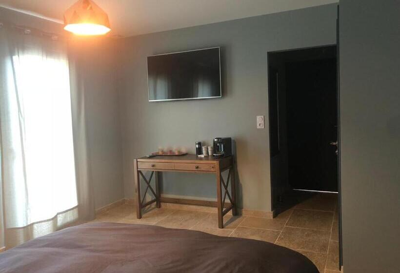 Пансион Cosy Wood House