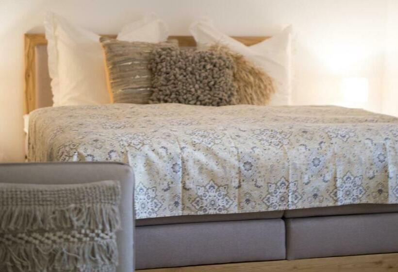 ペンション Die Fruchtstub