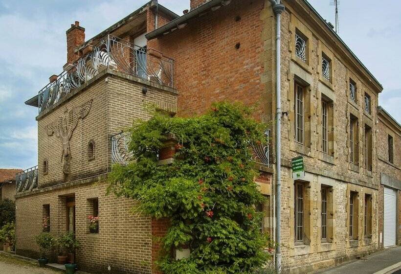 بنسيون Domaine De Montflix