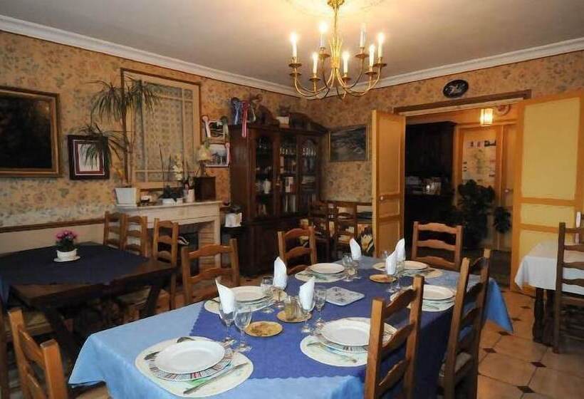 بنسيون Domaine De Montflix