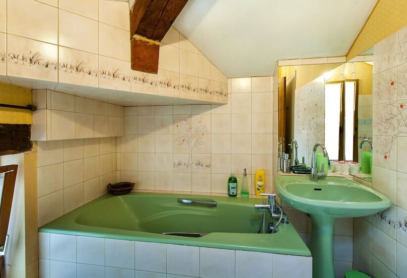 بنسيون Domaine De Montflix