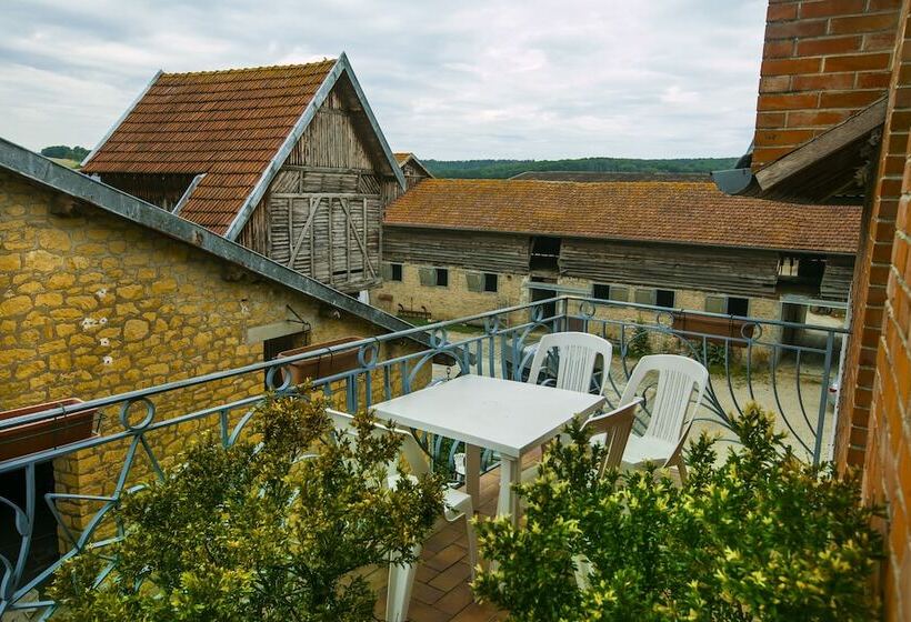 بنسيون Domaine De Montflix