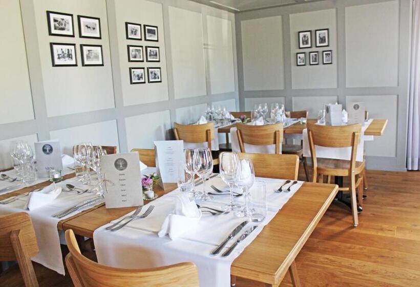 بنسيون Gasthaus Zum Bauernhof