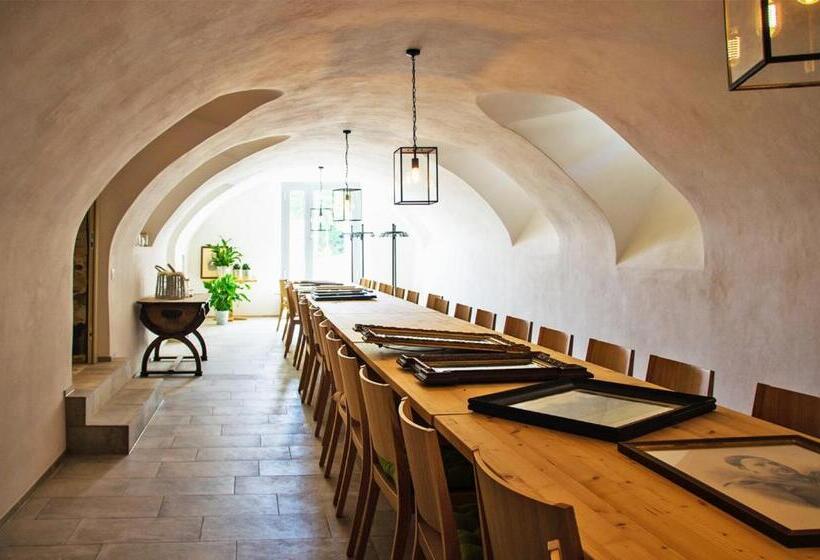 بنسيون Gasthaus Zum Bauernhof