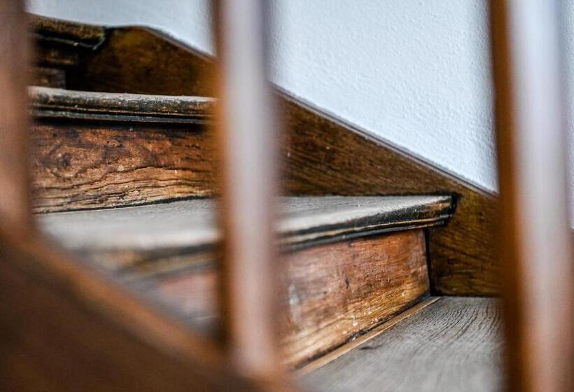 بنسيون Gasthaus Zum Bauernhof