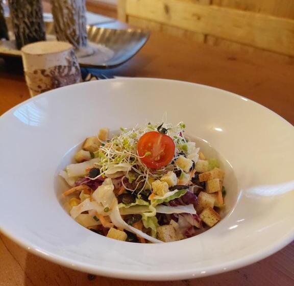 بنسيون Gasthaus Zum Bauernhof