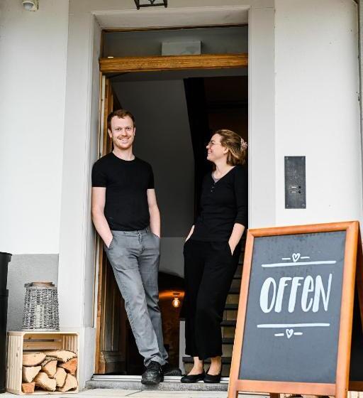 بنسيون Gasthaus Zum Bauernhof