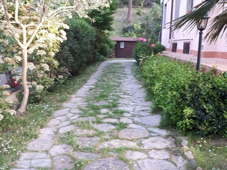 פנסיון Il Focolare Di Franco E Fiorina