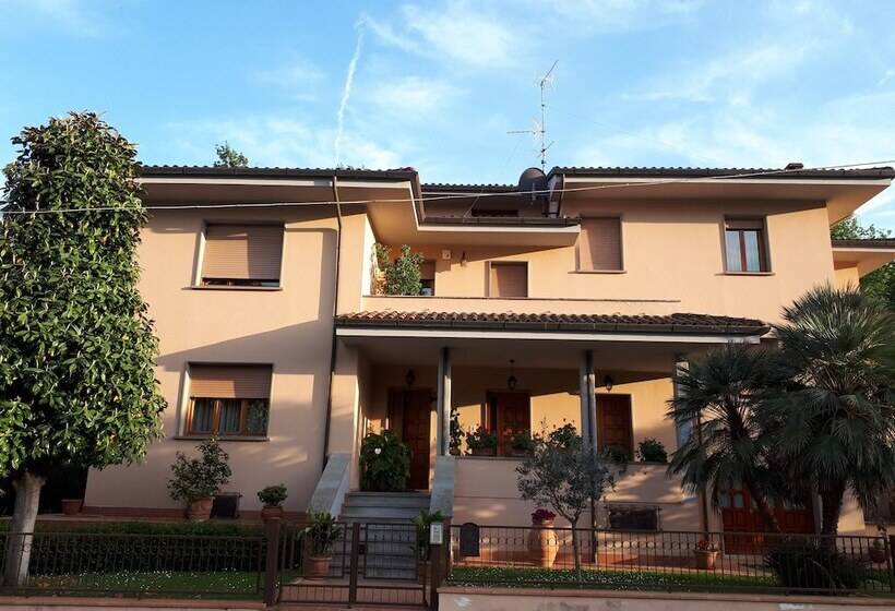 פנסיון Il Focolare Di Franco E Fiorina