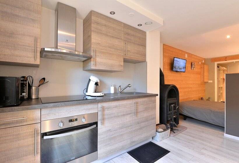 بنسيون La Longère Des Capucines