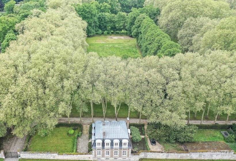 بنسيون La Régie De Courances