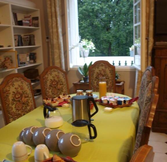 بنسيون Le Cheminard