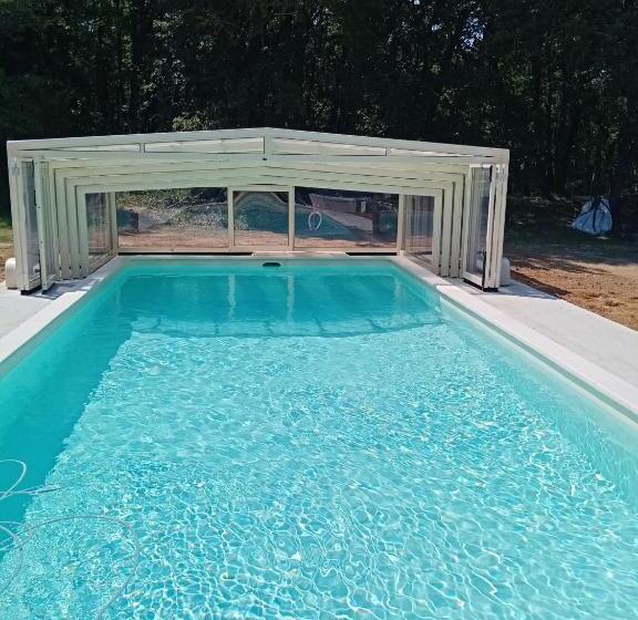 بنسيون Le Cheminard