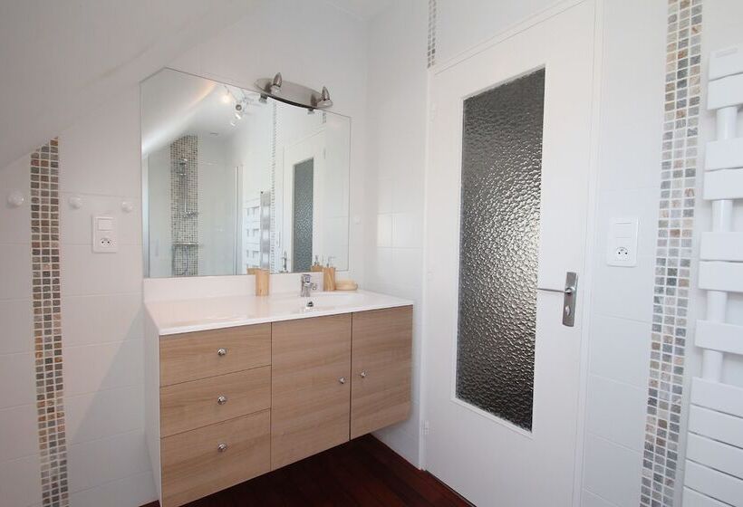 פנסיון Le Loch