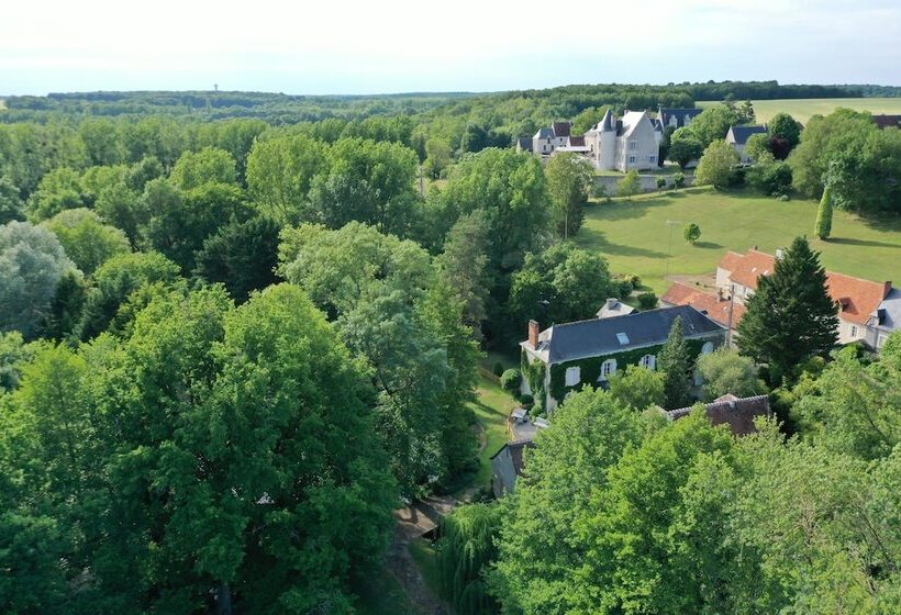 بنسيون Le Moulin De La Follaine