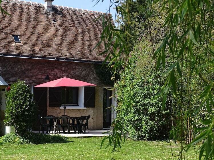פנסיון Le Moulin De La Follaine