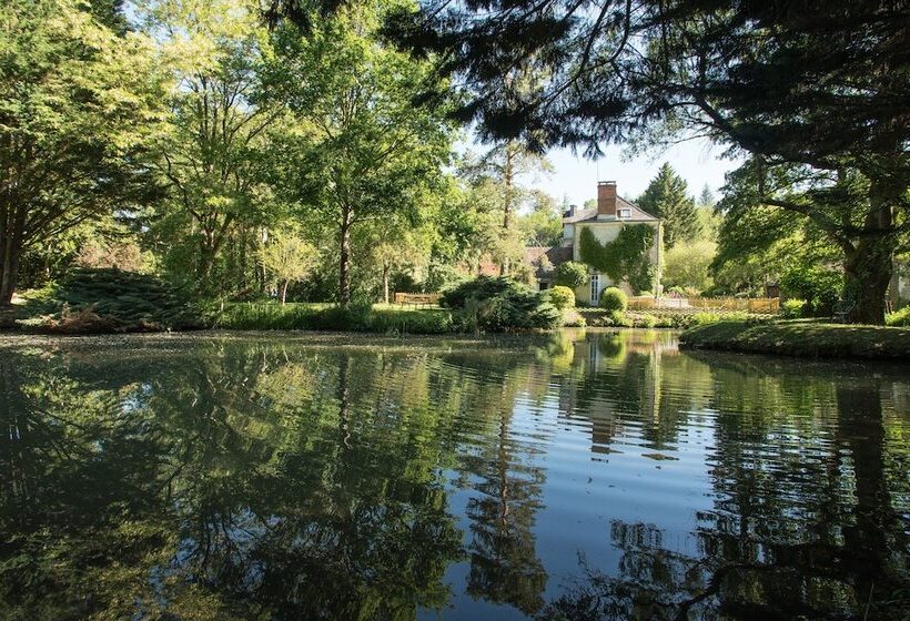 بنسيون Le Moulin De La Follaine