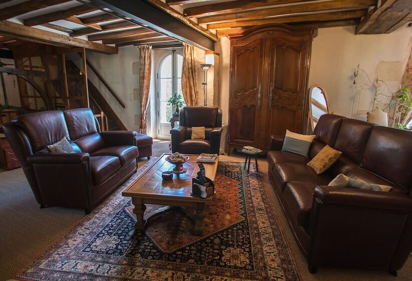 بنسيون Le Moulin De La Follaine