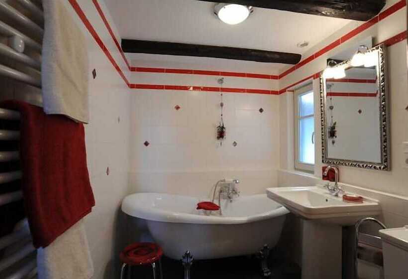 بنسيون Le Petit Schelishans