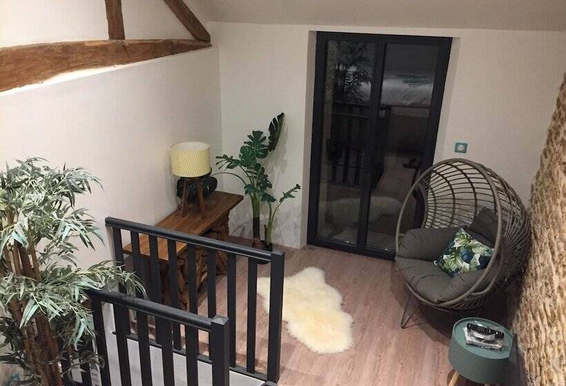 ペンション Les Chambres Du Pressoir