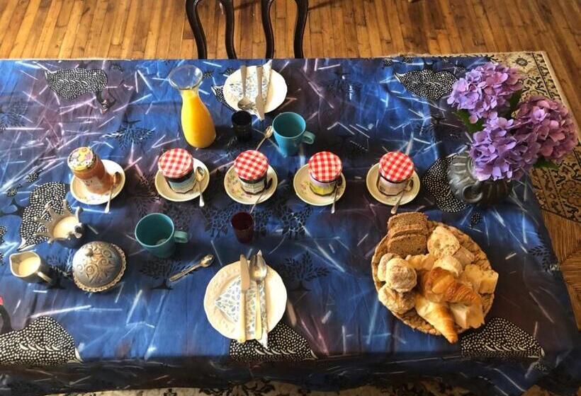 Пансион Les Trois Chenes