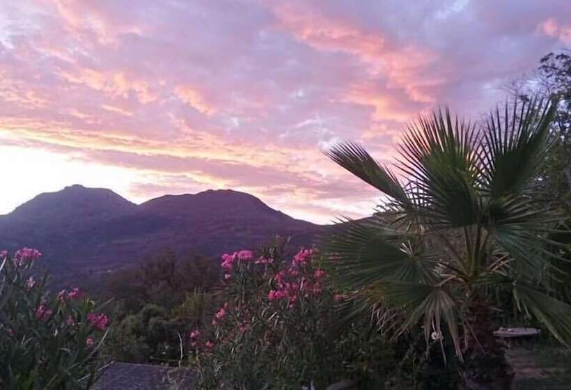 Пансион Maison D'hotes Couvent D'alando