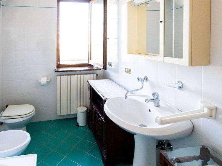 بنسيون Tramonti Guesthouse&affittacamere