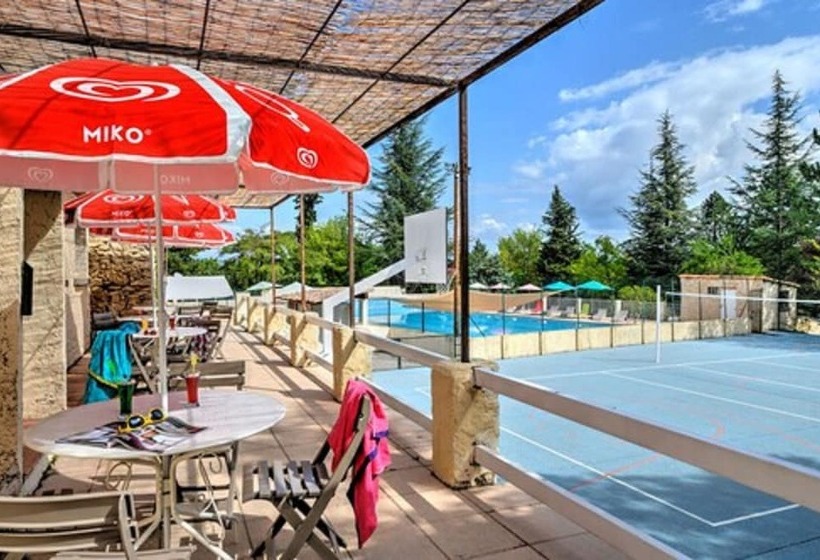 אתר נופש Village Vacances Les Bories