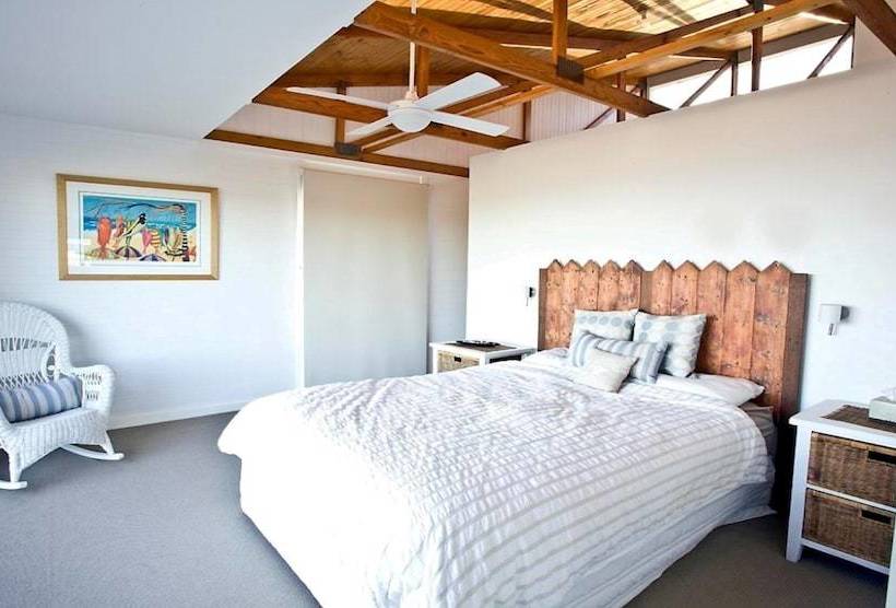 Stones Throw 26 River View Drive