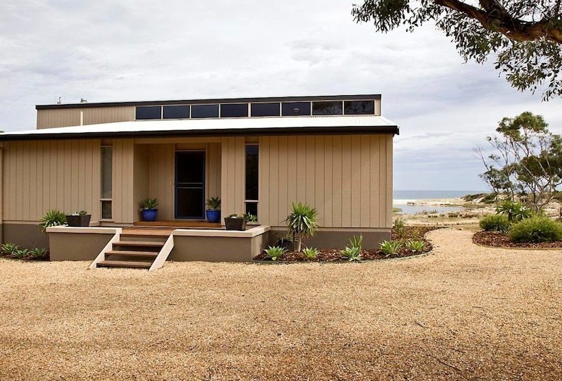 Stones Throw 26 River View Drive