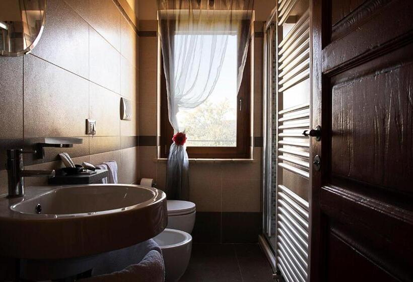 Tenuta San Savino Delle Rocchette