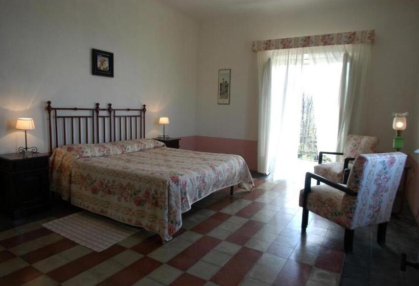 Valle Maira, Agriturismo Nel Parco Dei Nebrodi