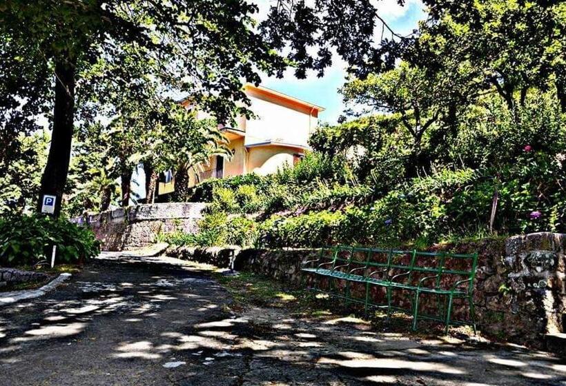 Valle Maira, Agriturismo Nel Parco Dei Nebrodi